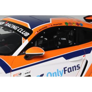 PORSCHE 718 CAYMAN GT4 RS CLUBSPORT E. HEYERDAHL / N. MALOY GT4 EUROPEAN SERIES 2024 OttO mobile 1:18 Resinemodell (Türen, Motorhaube... nicht zu öffnen!)
